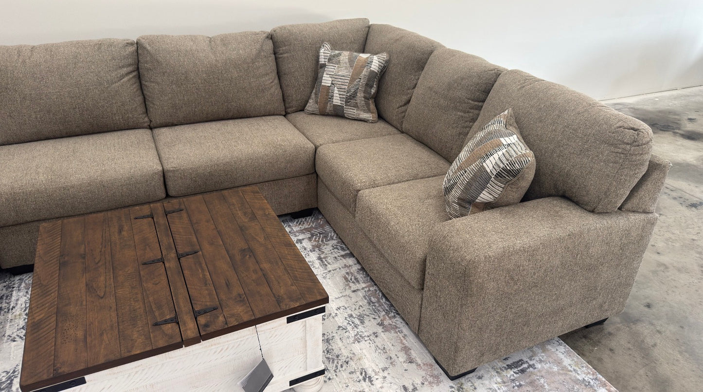 Newellen 3 Piece Sectional