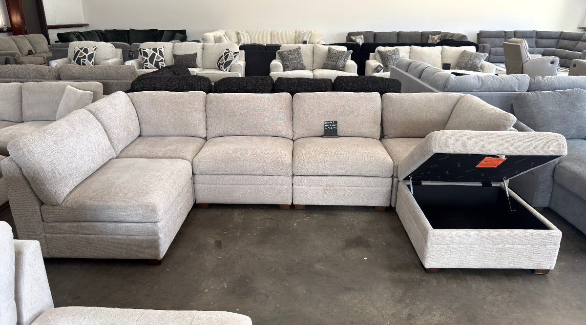 Thomasville Tisdale Modular Sectional 6-piece Taupe with Storage Ottoman