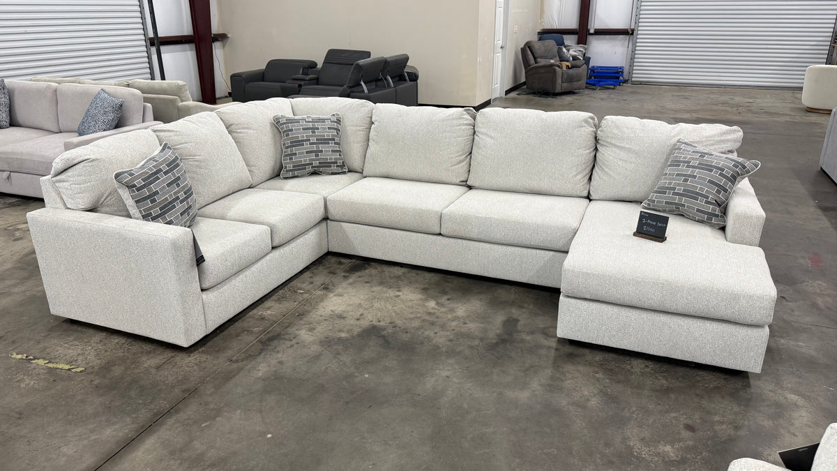 Edenfield 3-Piece Sectional with Chaise
